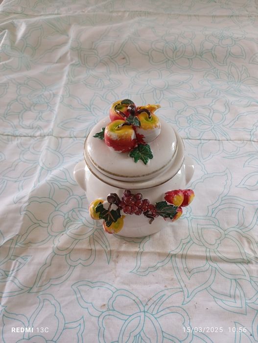 Açucareiro em flores