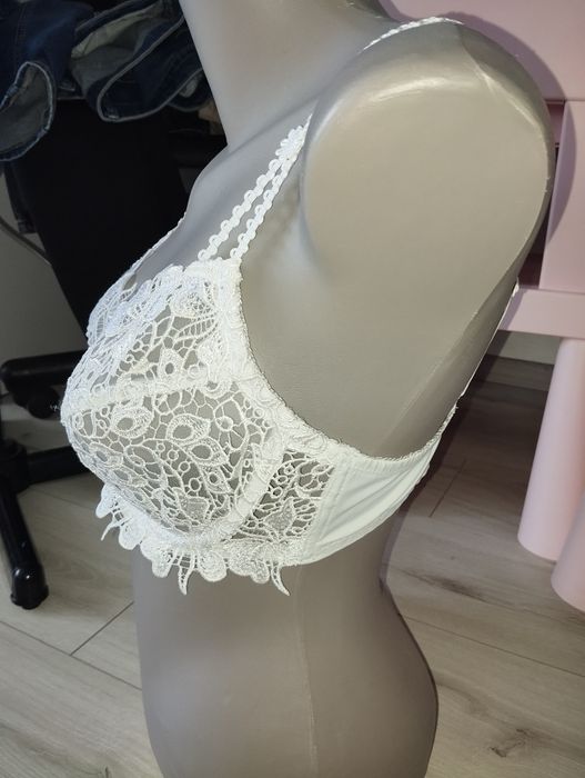 Бюстгальтер 80 В