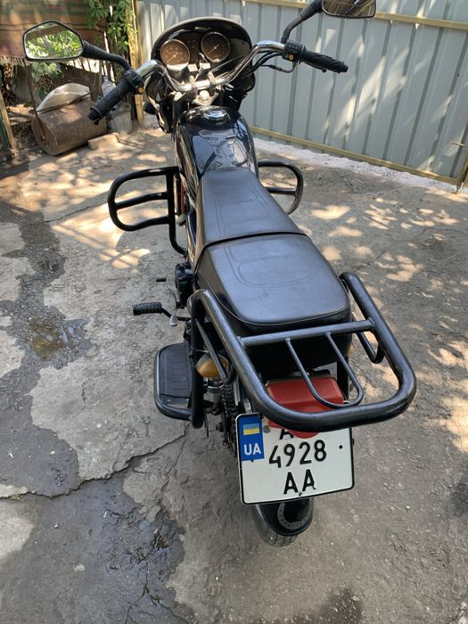 Продам мустанг в отличном состояние