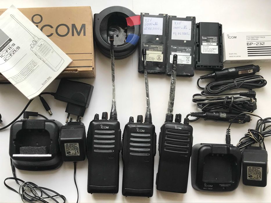 Рация Icom IC-F21 (2шт), Icom IC-F26(1шт с новым акк).