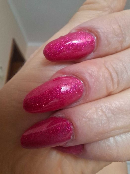 Manicure hybrydowy