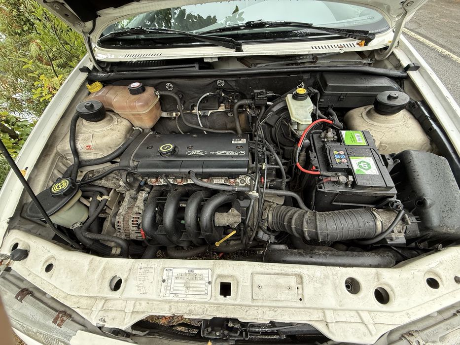 Ford  Fista 1999