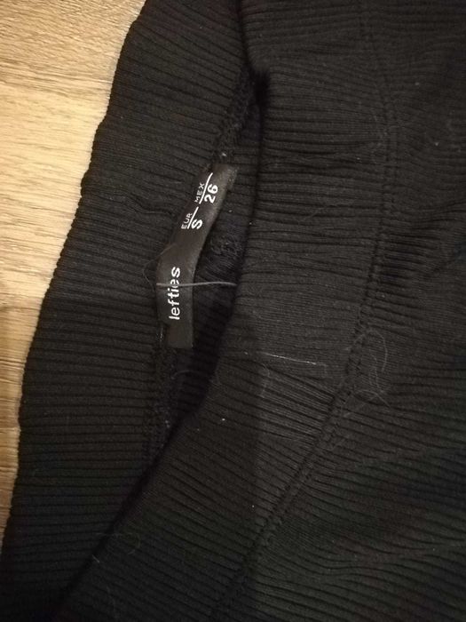 calça pilates, ginasio, corrida , leve e facil de secar em perfeito estado
