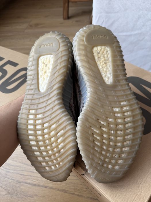 Adidas Yeezy Boost 350 V2 Beluga Reflective butt sneakersy 42 2/3