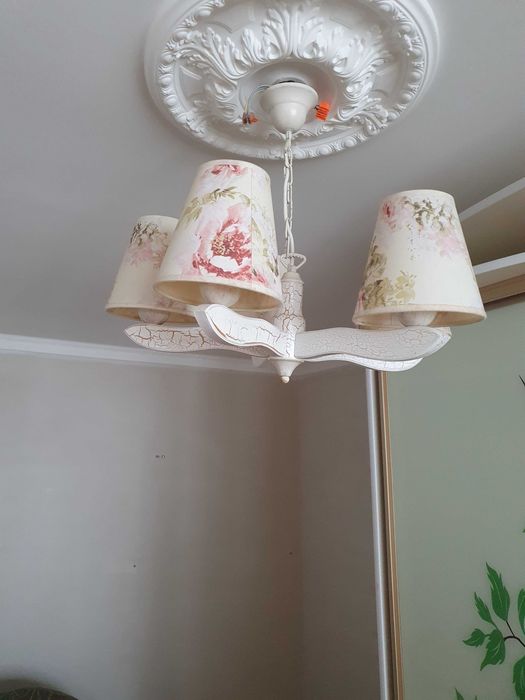 Продам світильник для кімнати