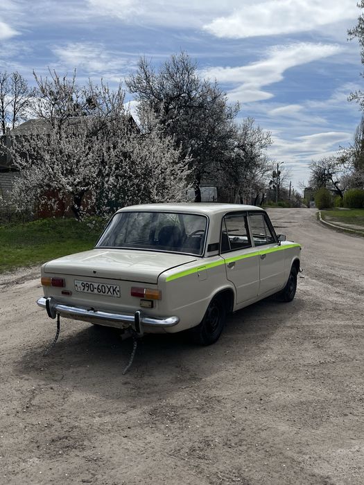 Ваз 2101 бензин (ретро)