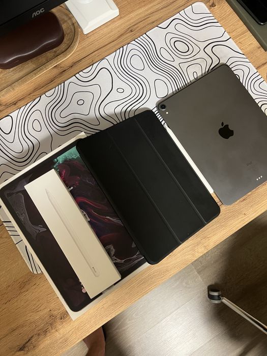 iPad Pro 11’ (64gb) 2018, + apple pencil
