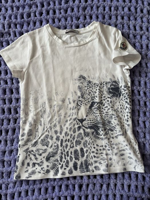 Футболка на дівчинку від Moncler