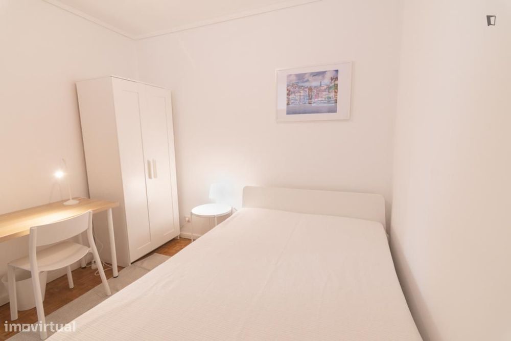 Quarto - localizado em Vila nova de gaia