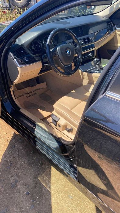 BMW 530d Sedan — photo 5