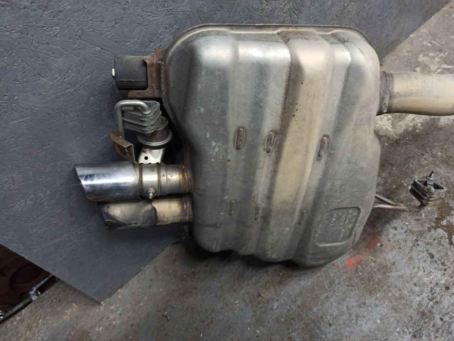 Глушитель Резонатор Банка БМВ Ф10 F10 N20 B20 528 I Разборка BMW HELP