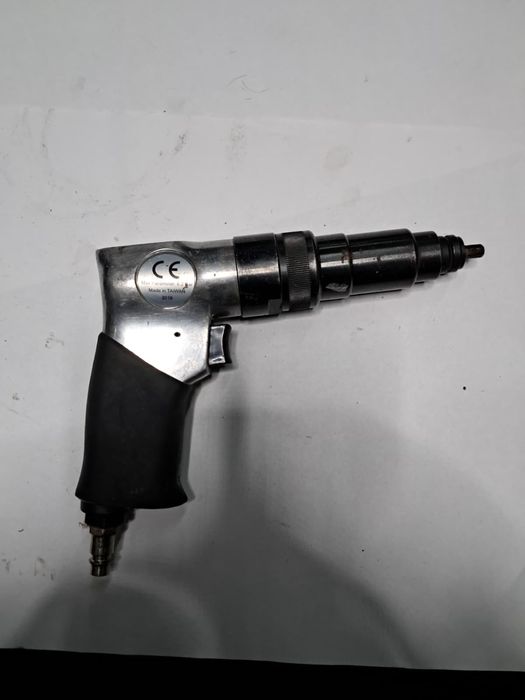 To jest śrubokręt pneumatyczny