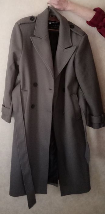 Жіноче пальто демісезонне