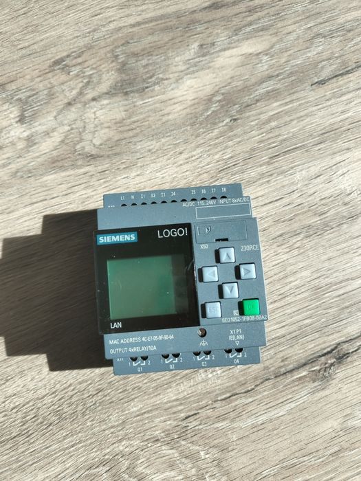 Siemens LOGO! 230RCE - Módulo Lógico Programável