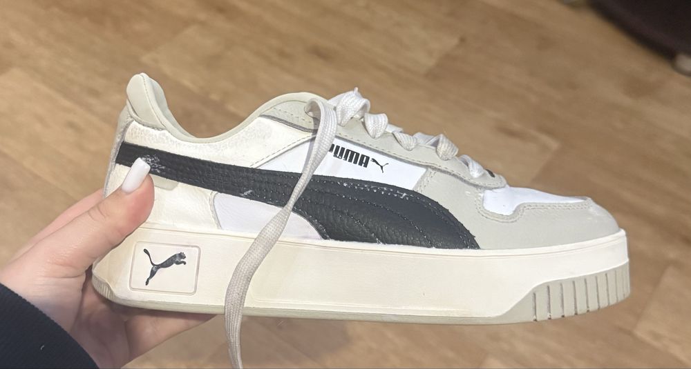 Кросівки (Кеди) Puma Carina Street