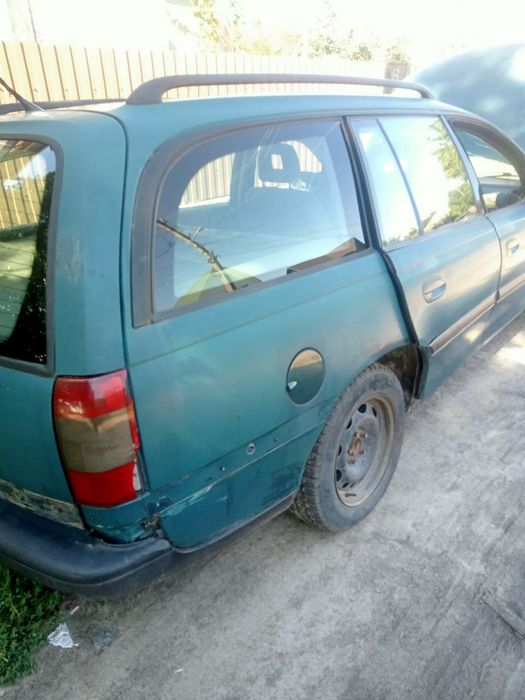Opel Omega B 2.0i