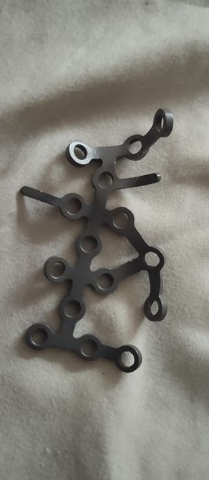 Металева пластина для п'ятки