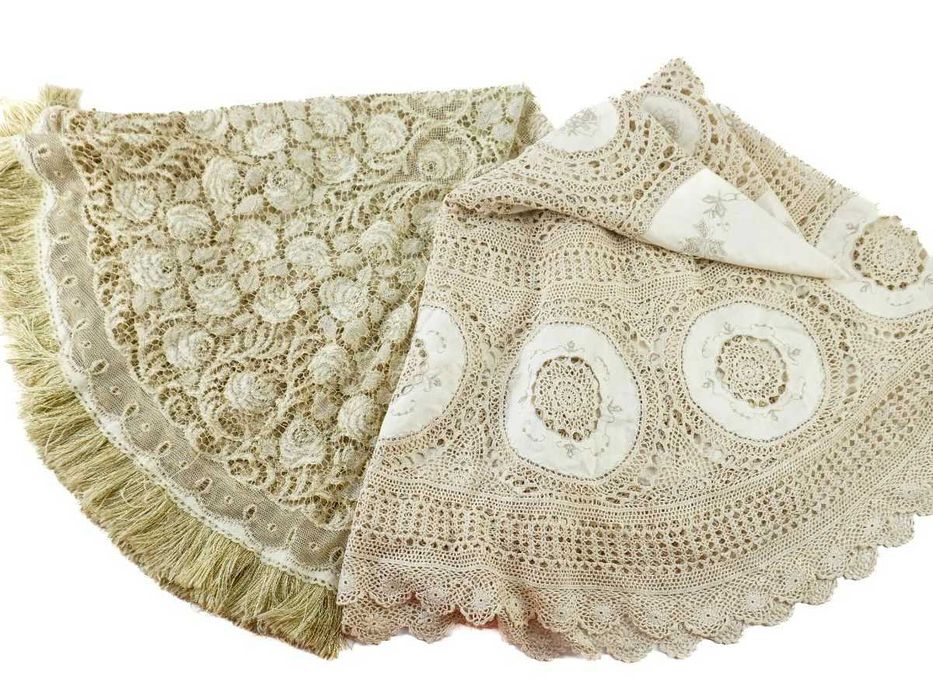 Colcha em damasco bordeaux