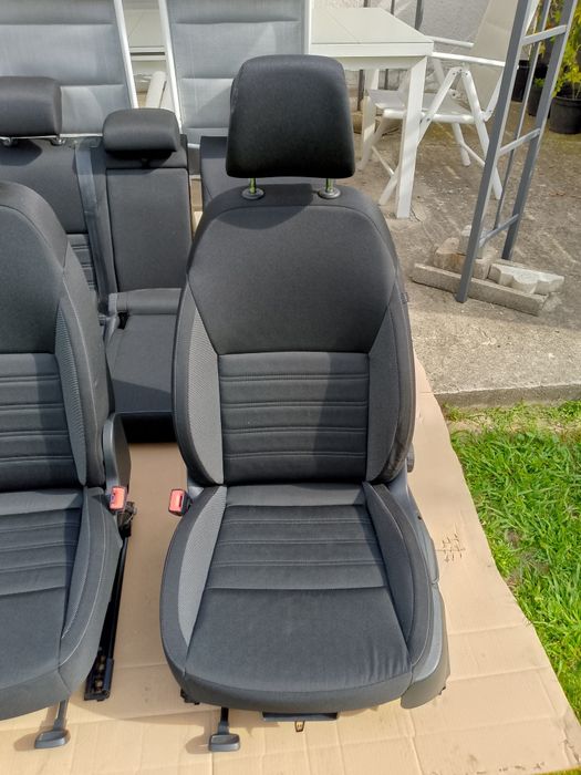 SKODA OCTAVIA III 5D kombi kpl siedzeń foteli
