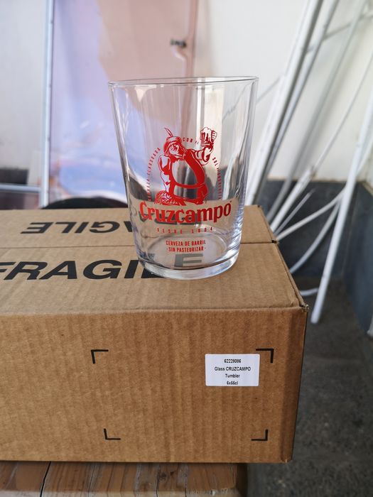 Copo de cerveja cruzcampo