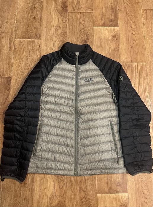 Микропуховик Jack wolfskin