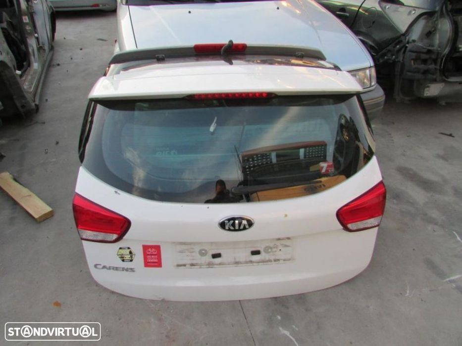 Porta da Mala Kia Carens do ano 2012