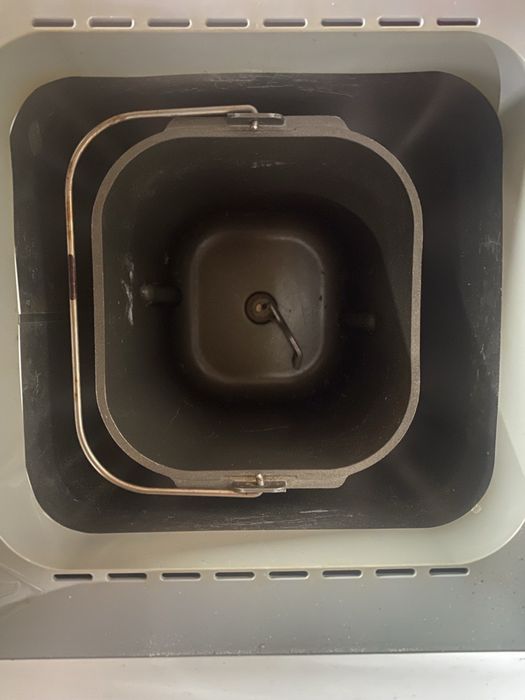 хлібопіч LG HB-1001CJ