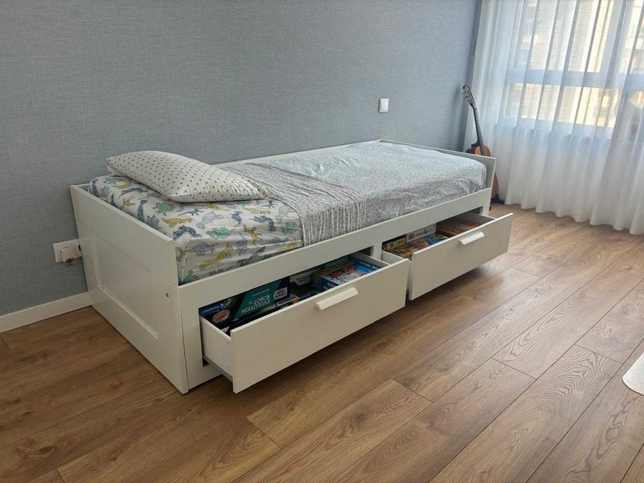 Cama IKEA Brimmes (como nova) + colchão
