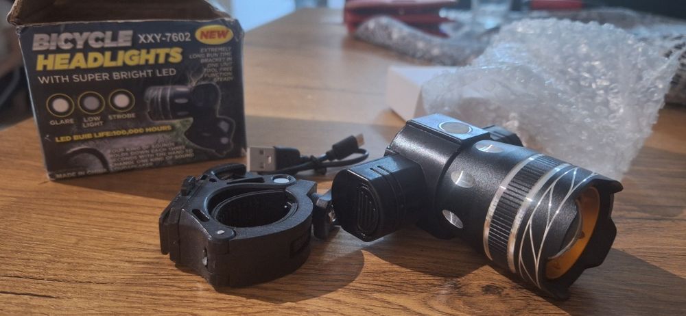 Lampka rowerowa na usb