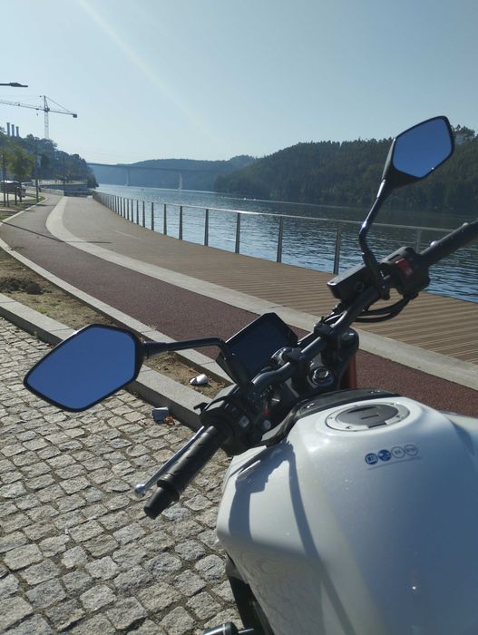 Honda CB 750 Hornet irrepreensível