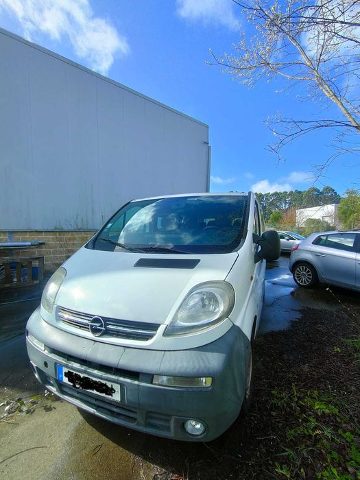 Opel Vivaro 9 lugares