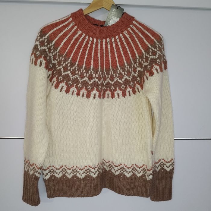 Nowy norweski sweter z wełny merino , rozm L