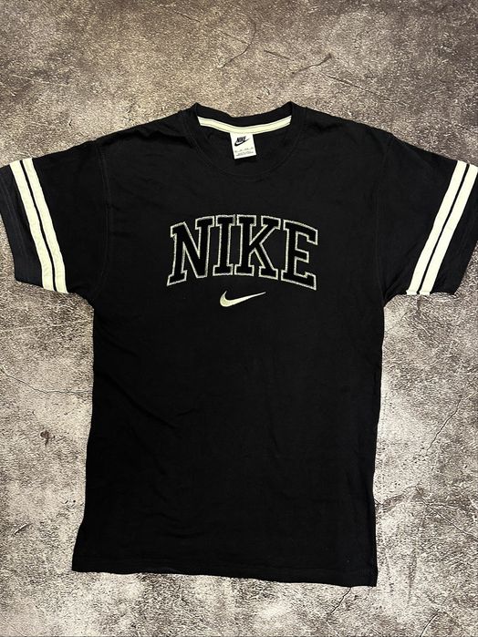 Оригінальна футболка Nike в S розмірі найк