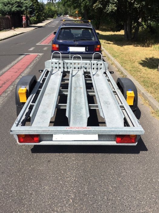 wypożyczalnia wynajem przyczep transport motocykli skrzynia przyczepki