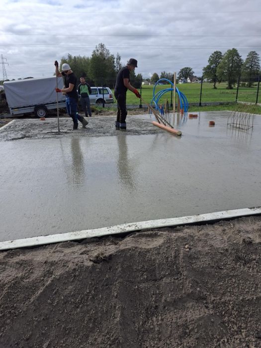 Budowa domów, stany surowe