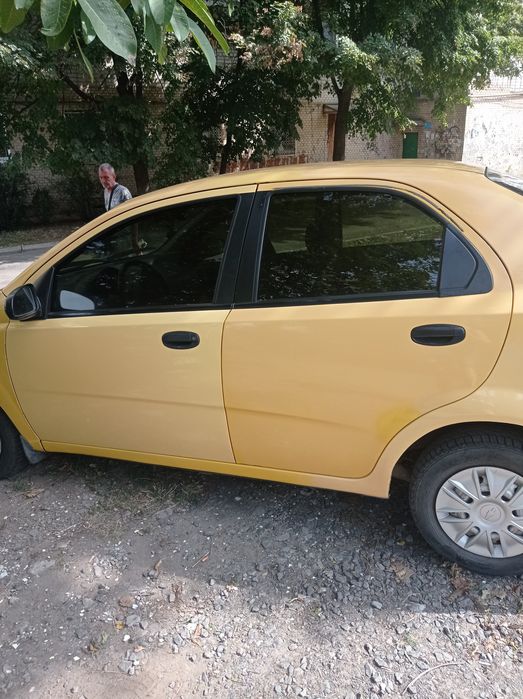 Авто Шевроле Авео 2005