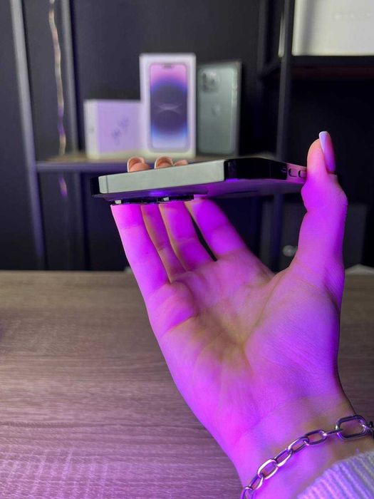 iPhone 14 Pro Max 256 Gb з гарантією до 2х років + AirPods Pro 2