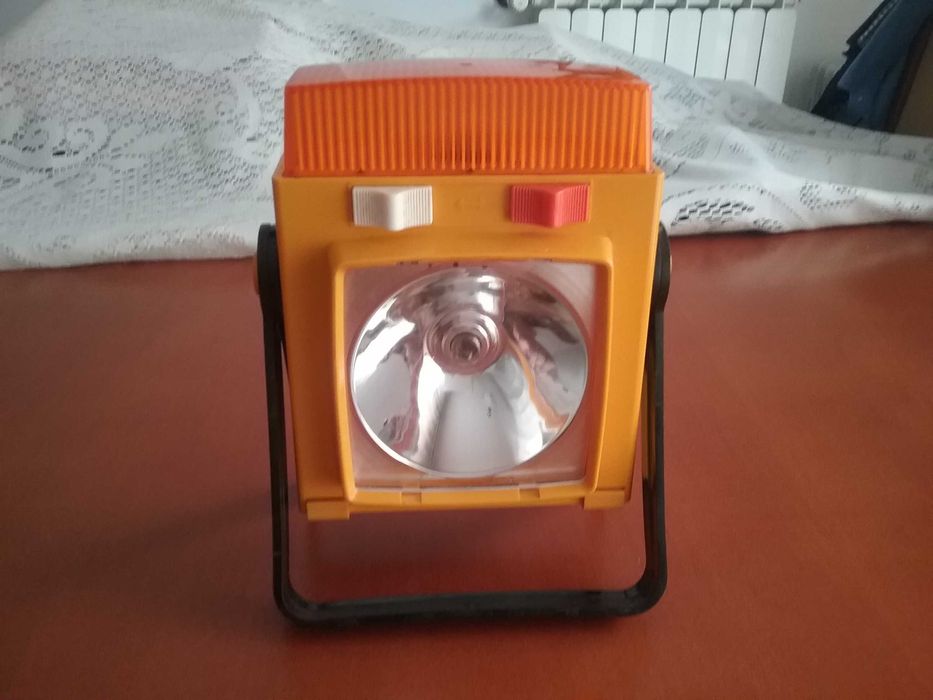 Lanterna sinalizadora de presença