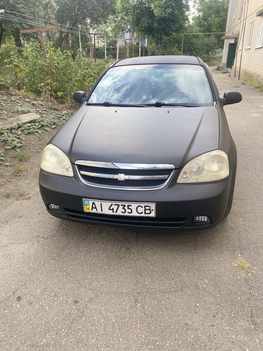 Лачетты седан 1.6