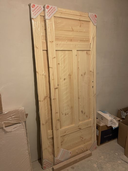 Drzwi wewnętrzne sosna 90