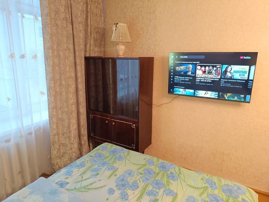 2-кім (4 окремі ліжка) ЦЕНТР/ВОКЗАЛ 5хв // Подобово