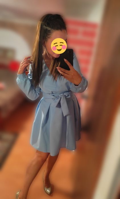 Сукня з поясом голуба