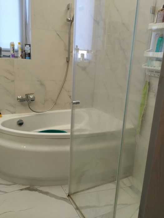 Продам дом пгт, Зидьки. Крепкий в отличном месте рядом г.Змиев