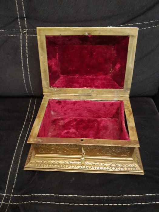 szkatuła z brązu stara szkatuła na biżuterię