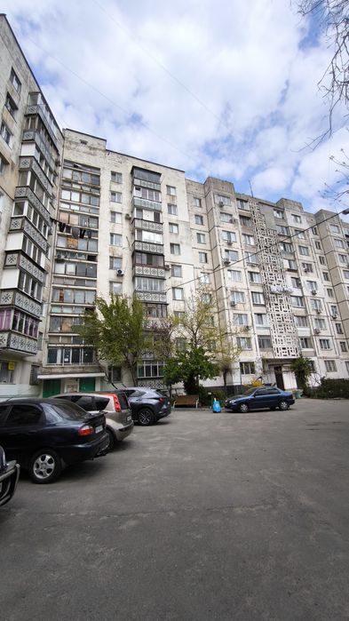 Левитана, чешка с ремонтом (10 лет) и мебелью.