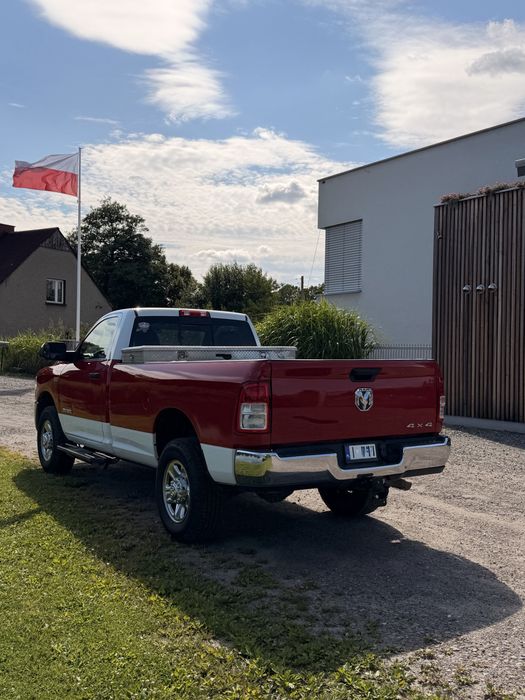 2019 Ram 2500,   6.4hemi, single cab, paka 250cm.