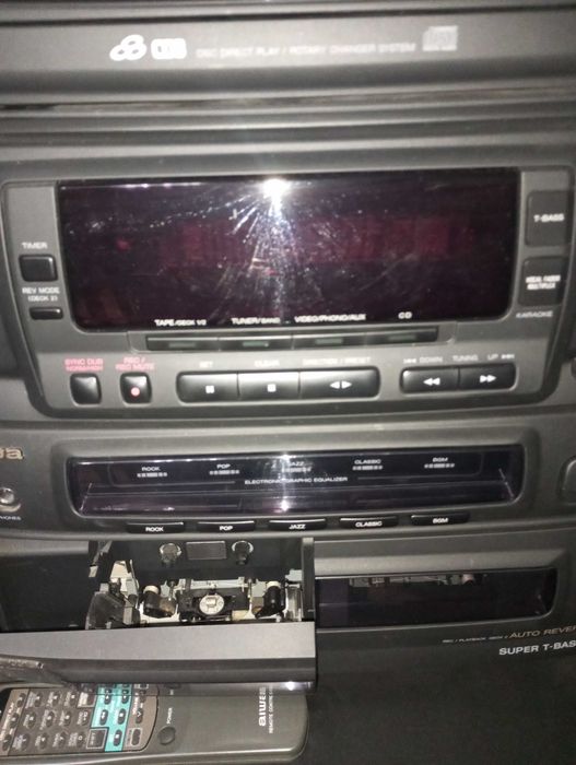 Aparelhagem antiga, com duas colunas