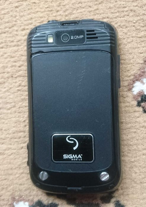Защищёний смартфон Sigma pq12