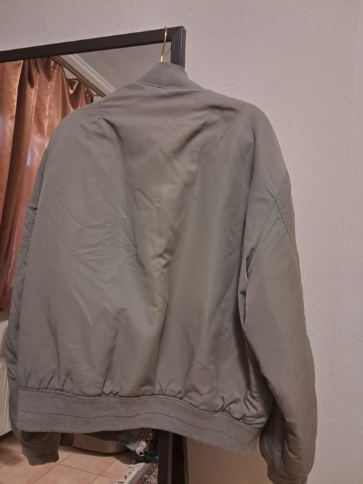 Куртка осень м размер бу. Reserved