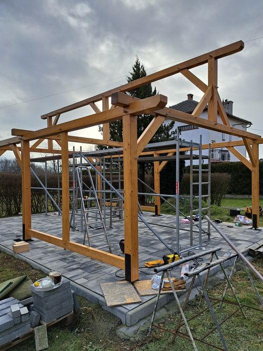 Wiaty, altany, zadaszenia tarasu, drewutnie